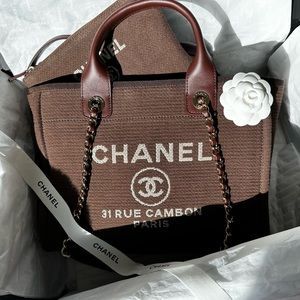 🚫SOLD🚫BNIB CHANEL DEAUVILLE SMALL CHOCOLATE